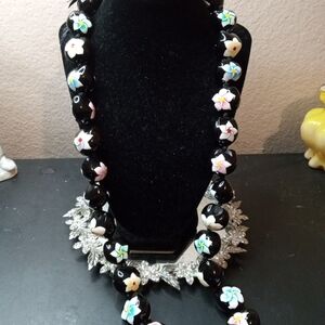 EXQUISITE Hand painted Floral Hawaiian Lacquered Kukui Nut 15" Drop Necklace